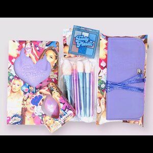 BH Cosmetics Iggy Azalea 8pc Brush Set/ Mirror/ Eyeshadow Palette/Blender Sponge